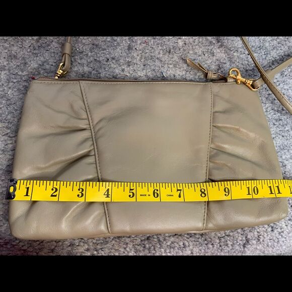 Vintage Taupe Leather Handbag Beige Convertible Clutch - Picture 5 of 8